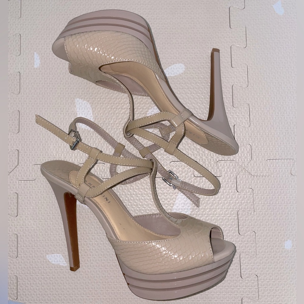Gianni Bini Sharla Heel Nude/Taupe